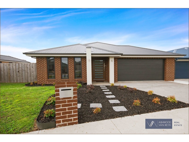 11 Dianella Pl, Bairnsdale VIC 3875