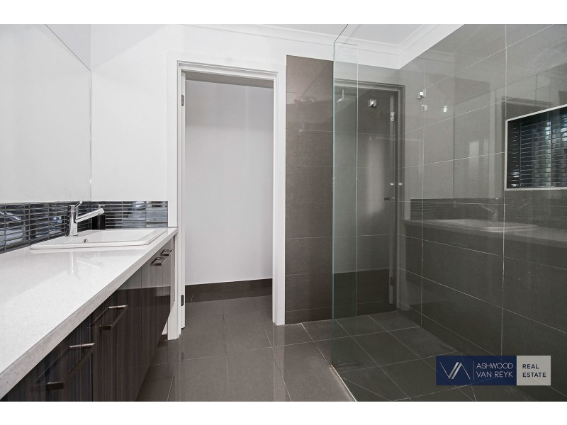 11 Dianella Pl, Bairnsdale VIC 3875