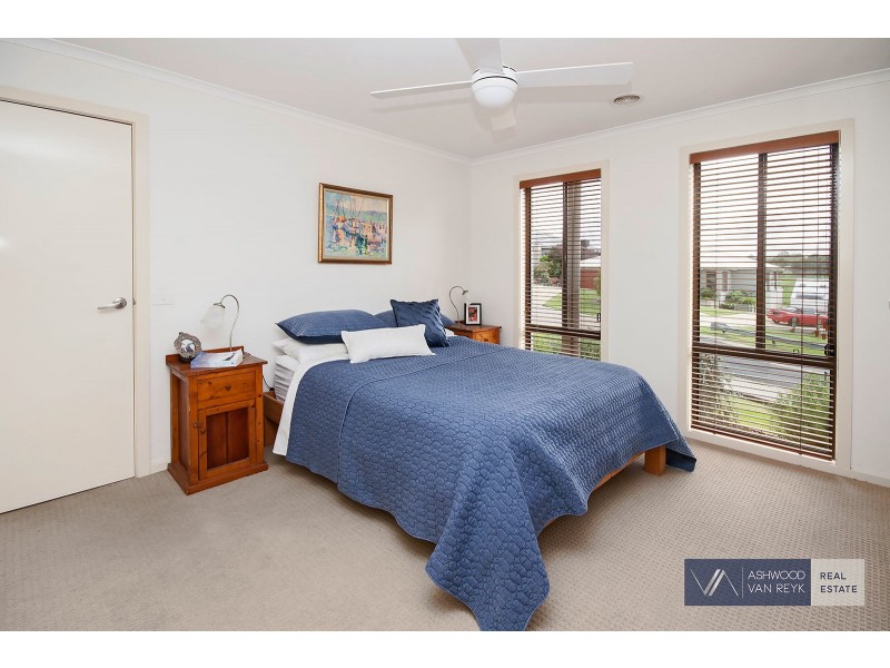 1A Morton Dr, Eastwood VIC 3875