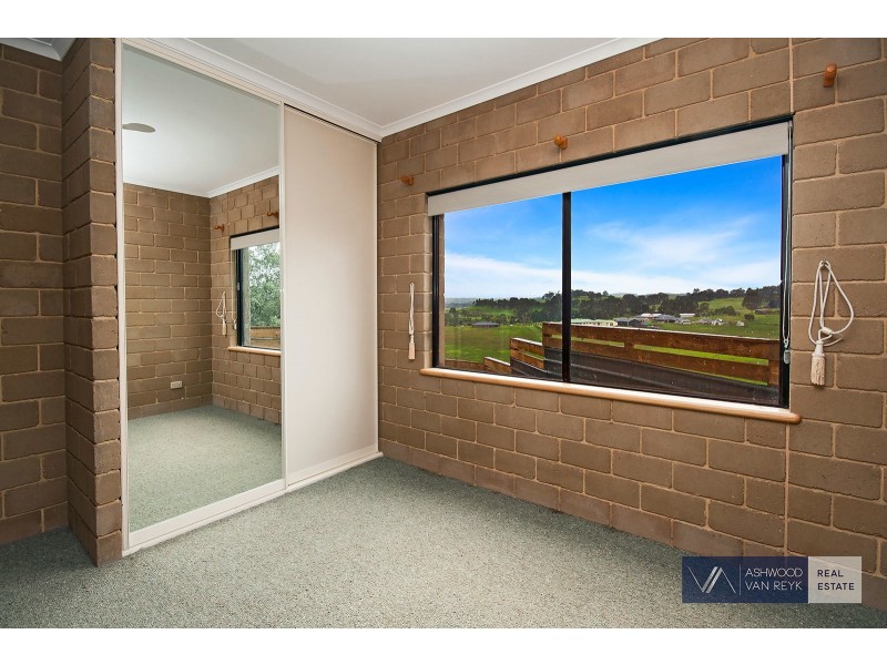 12 Clifton Cl, Wy Yung VIC 3875