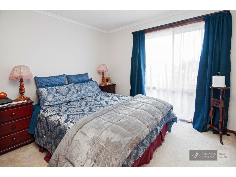 11 Mitchell Views, Wy Yung VIC 3875