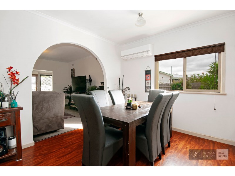 44 Alexander Pde, Lucknow VIC 3875