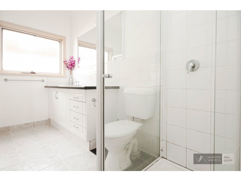 44 Alexander Pde, Lucknow VIC 3875