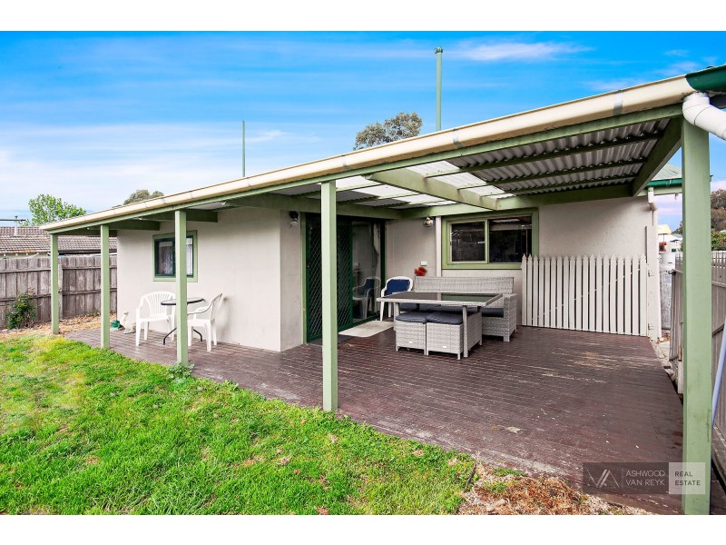 44 Alexander Pde, Lucknow VIC 3875