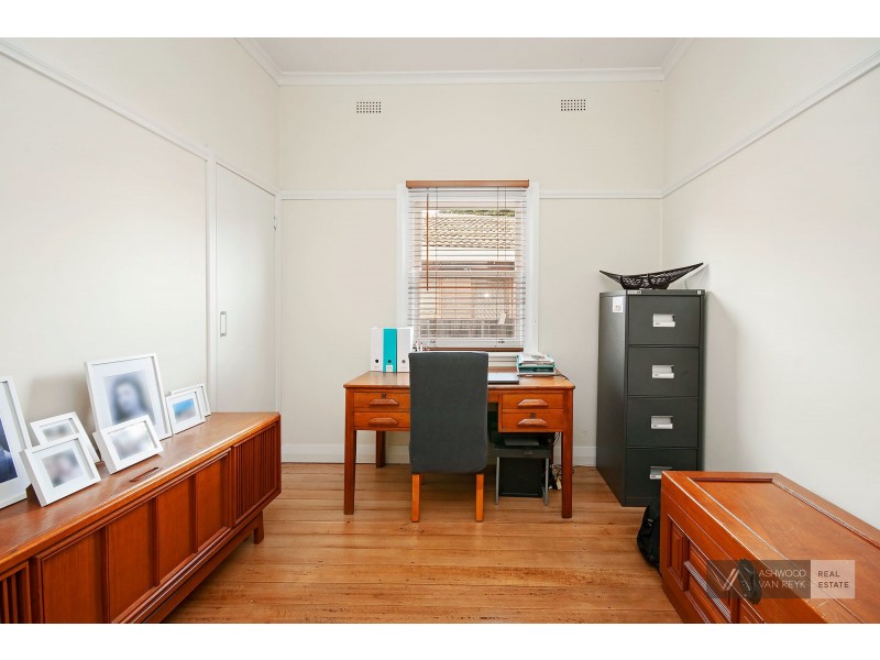 9 Grosvenor Ct, Bairnsdale VIC 3875
