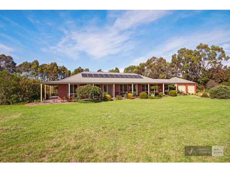 37 Boyd Ct, Eagle Point VIC 3878