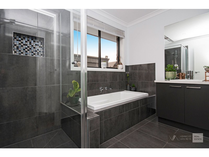 30 Whipbird Street, Bairnsdale VIC 3875