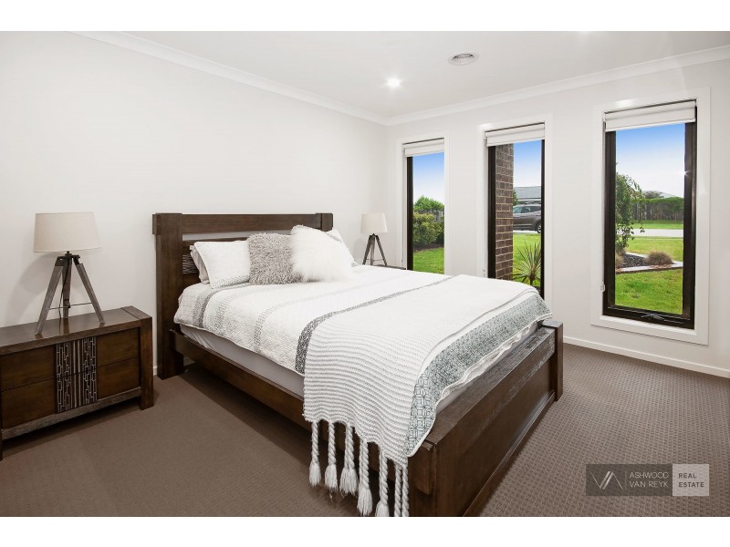 110 Flinns Rd, Eastwood VIC 3875