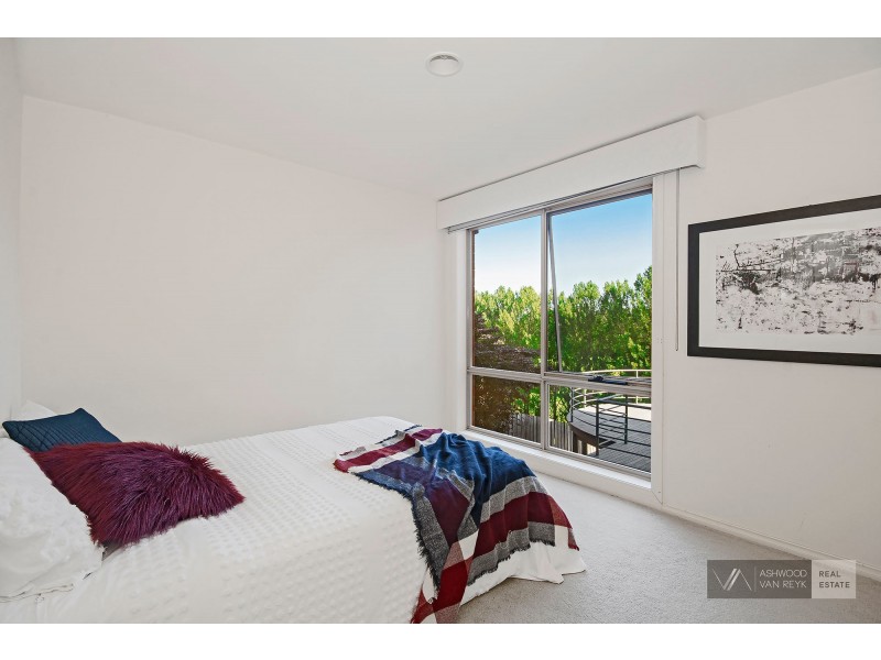 47 Harnham Dr, Bairnsdale VIC 3875