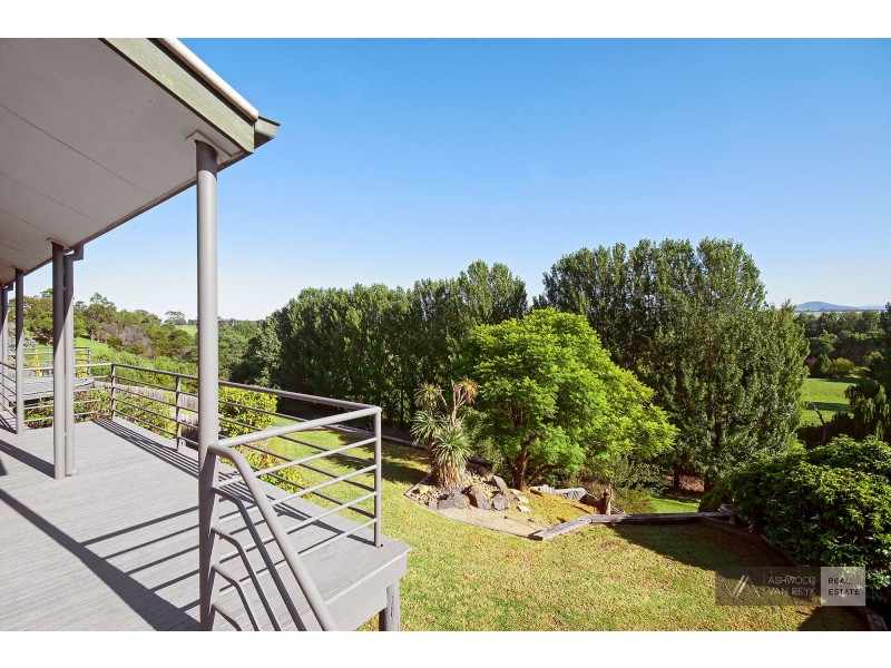 47 Harnham Dr, Bairnsdale VIC 3875