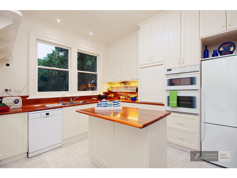 890 Bairnsdale-dargo Rd, Hillside VIC 3875