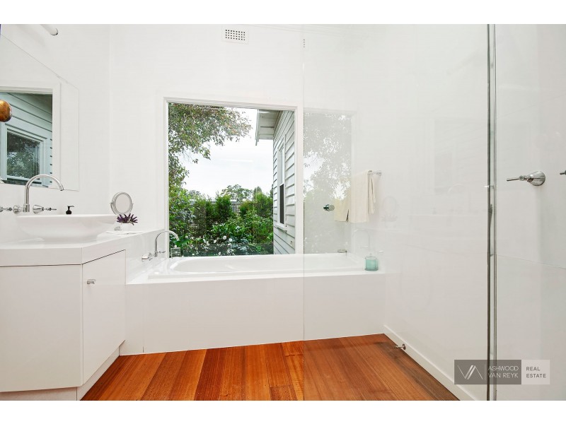 890 Bairnsdale-dargo Rd, Hillside VIC 3875