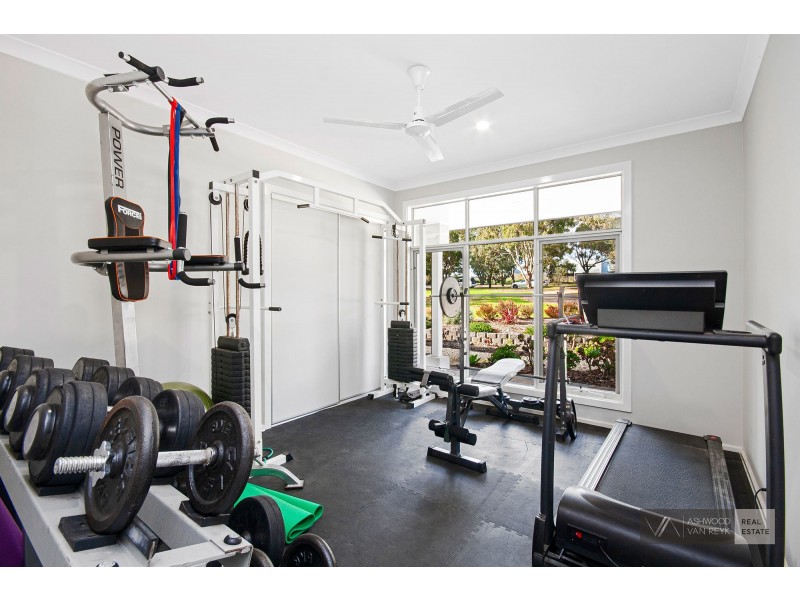 30 Kings Cove Bvd, Metung VIC 3904