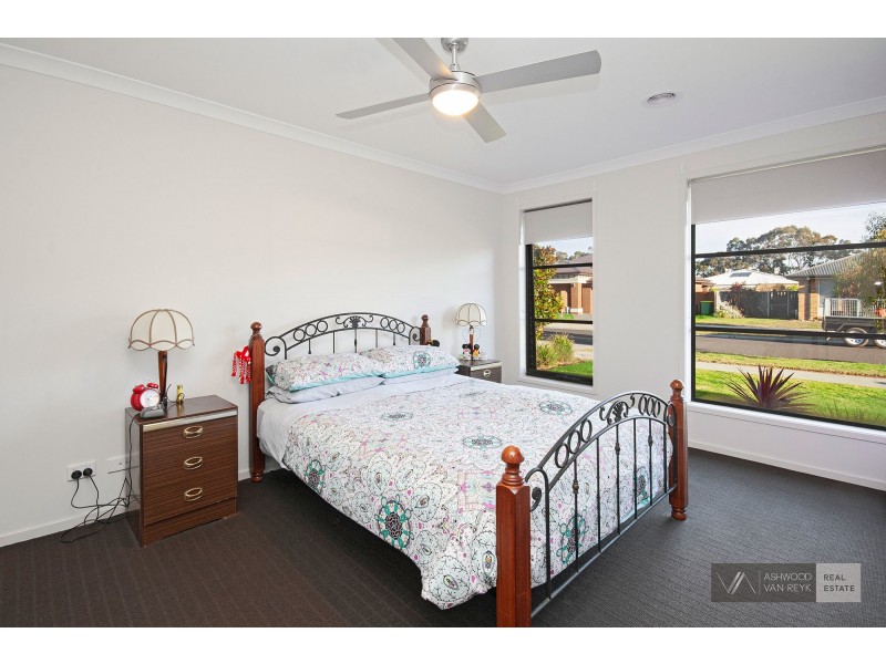 12 Whipbird Street, Bairnsdale VIC 3875