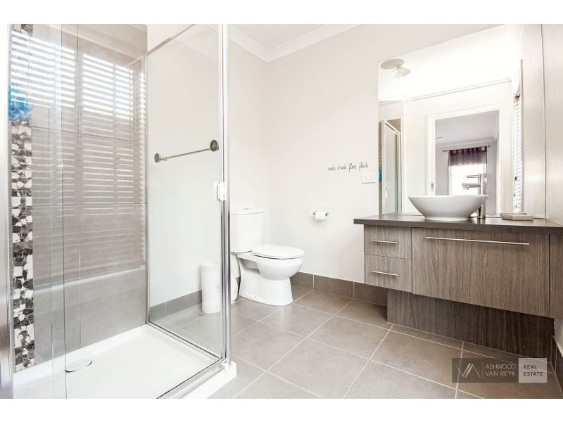 12 Whipbird Street, Bairnsdale VIC 3875