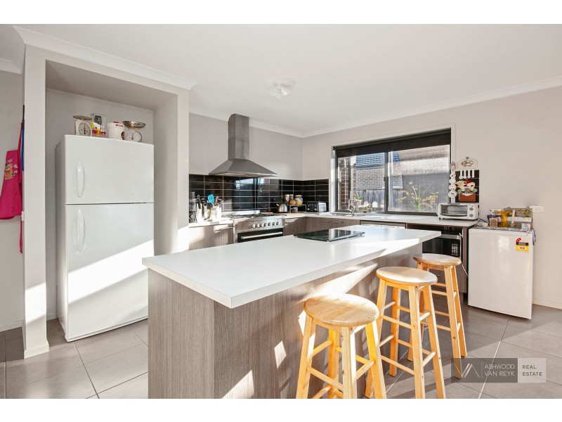 12 Whipbird Street, Bairnsdale VIC 3875