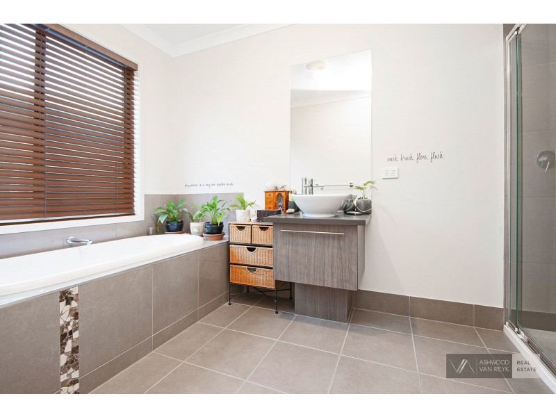 12 Whipbird Street, Bairnsdale VIC 3875