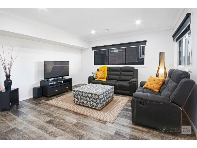 38 Lorimer Drive, Eastwood VIC 3875