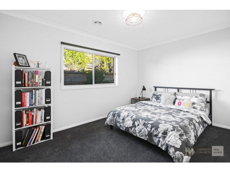 38 Lorimer Drive, Eastwood VIC 3875