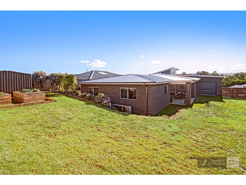 38 Lorimer Drive, Eastwood VIC 3875