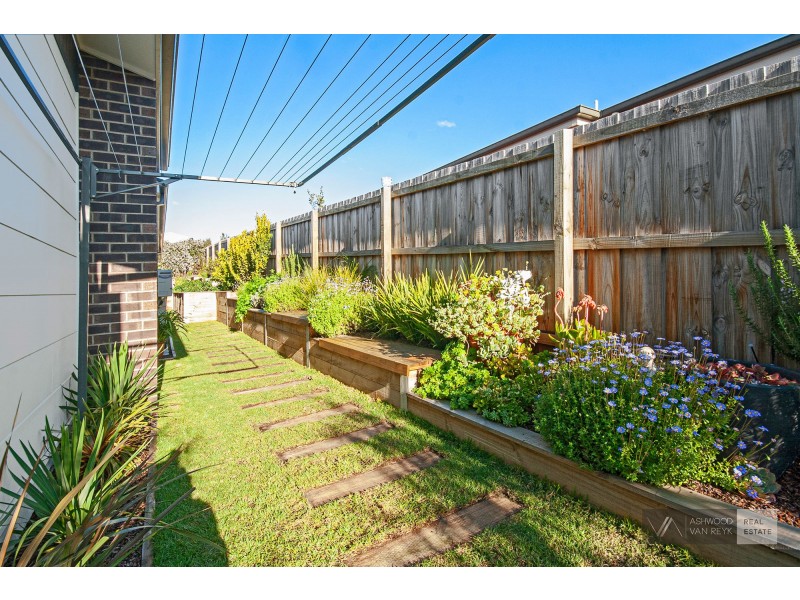 38 Lorimer Drive, Eastwood VIC 3875