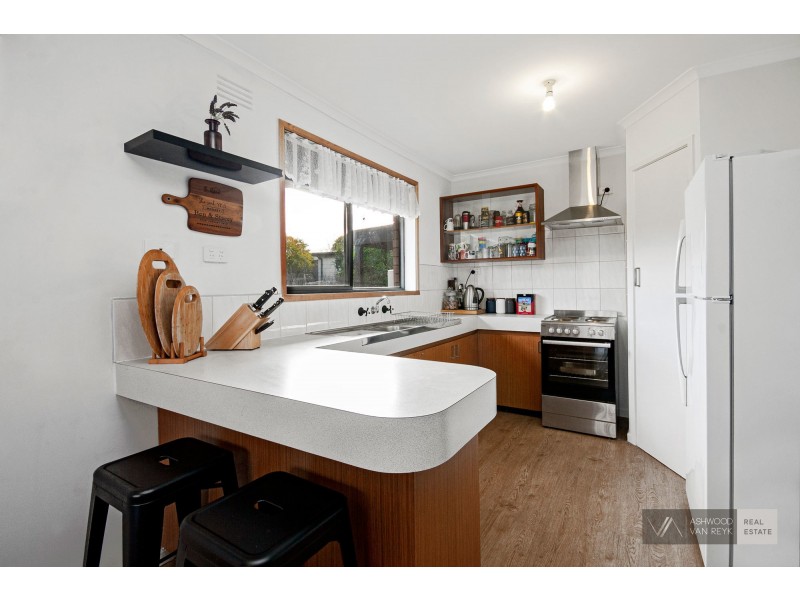 12 Dahlsen Cres, Bairnsdale VIC 3875
