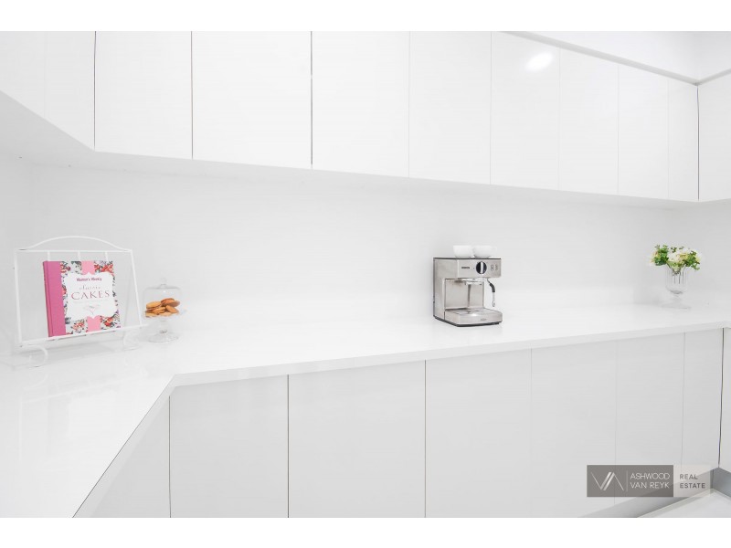 25 Wakefield Terrace, Wy Yung VIC 3875