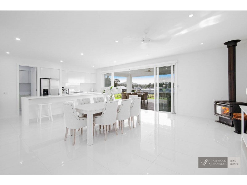 25 Wakefield Terrace, Wy Yung VIC 3875
