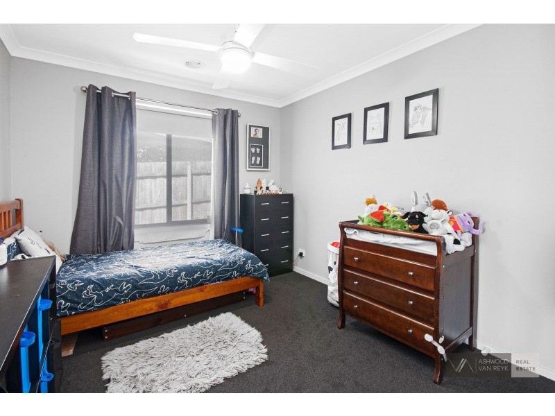 12 Cranes Tce, Eastwood VIC 3875