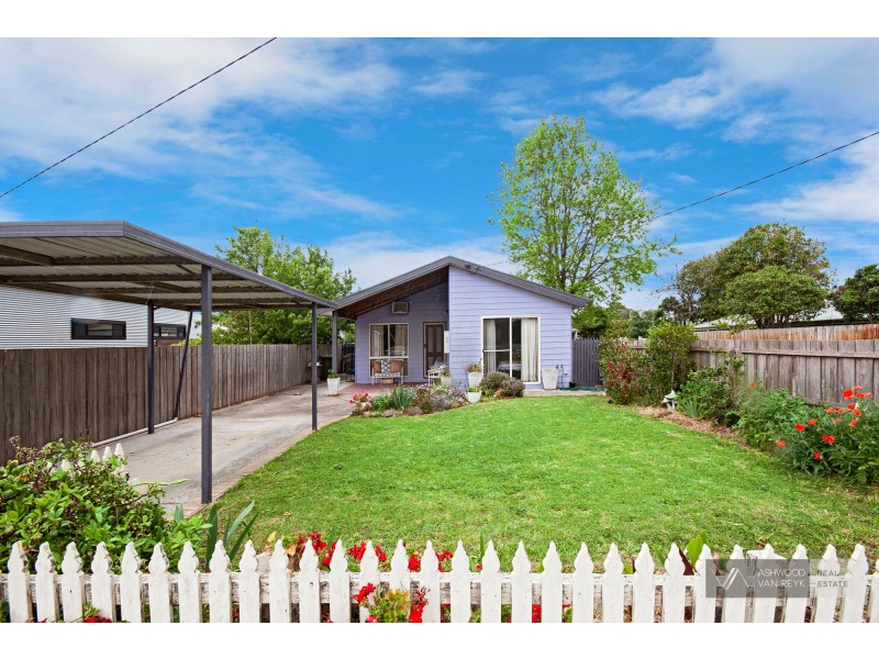 77 Turnbull St, Bairnsdale VIC 3875