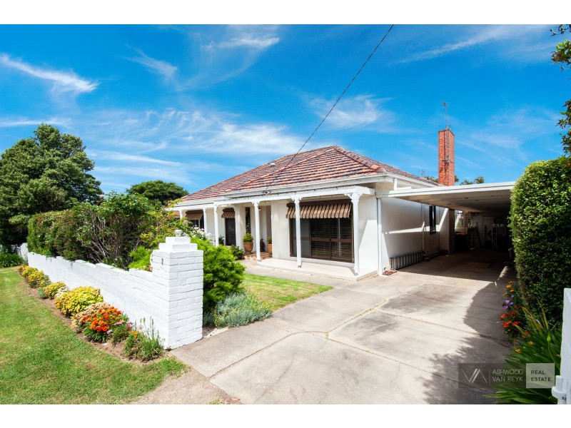 3 Dalmahoy St, Bairnsdale VIC 3875