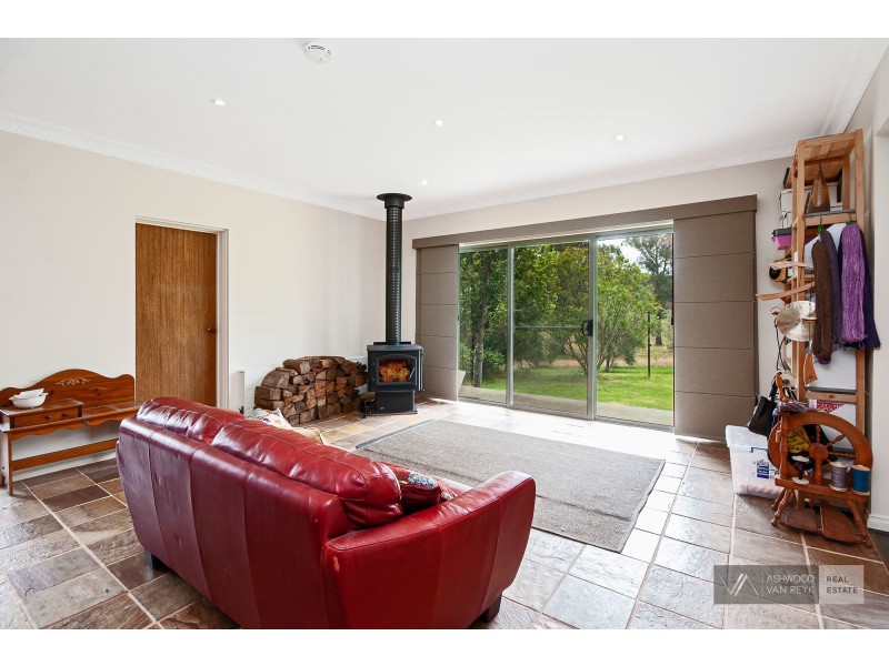 93 Quire Rd, Buchan South VIC 3885