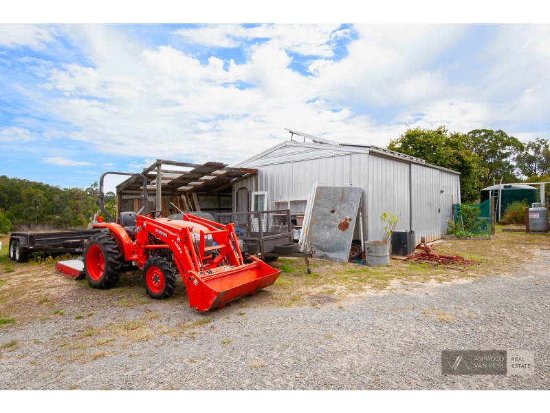 93 Quire Rd, Buchan South VIC 3885