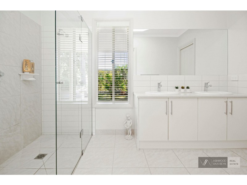 265 Ellaswood Rd, Ellaswood VIC 3875