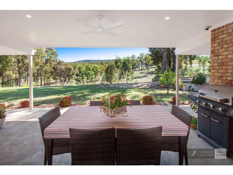 265 Ellaswood Rd, Ellaswood VIC 3875