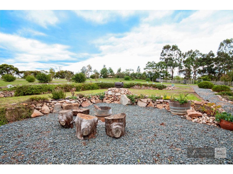 100 Williamson Rd, Forge Creek VIC 3875