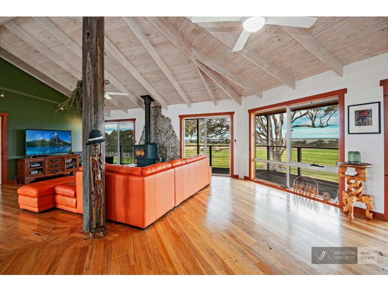 100 Williamson Rd, Forge Creek VIC 3875