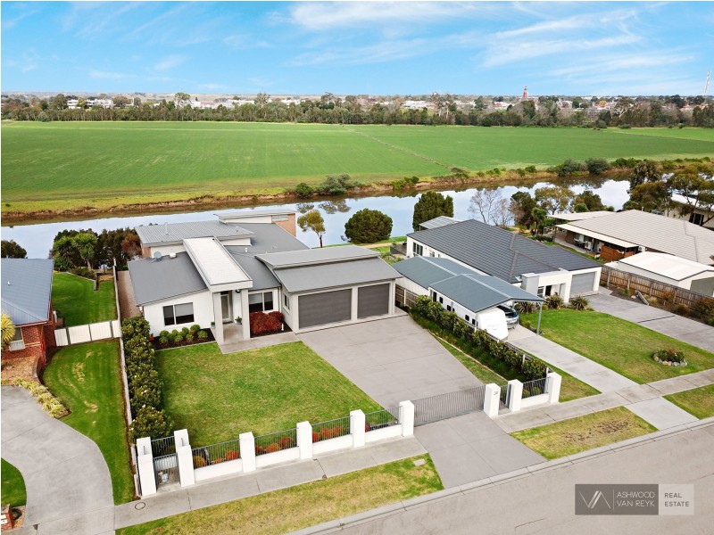 30 The Backwater, Eastwood VIC 3875