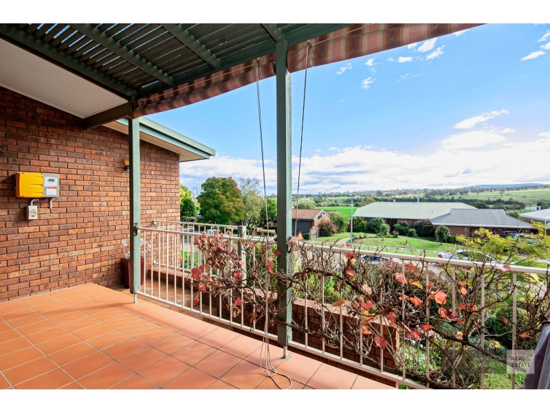 8 Llewelyn Ct, Bairnsdale VIC 3875