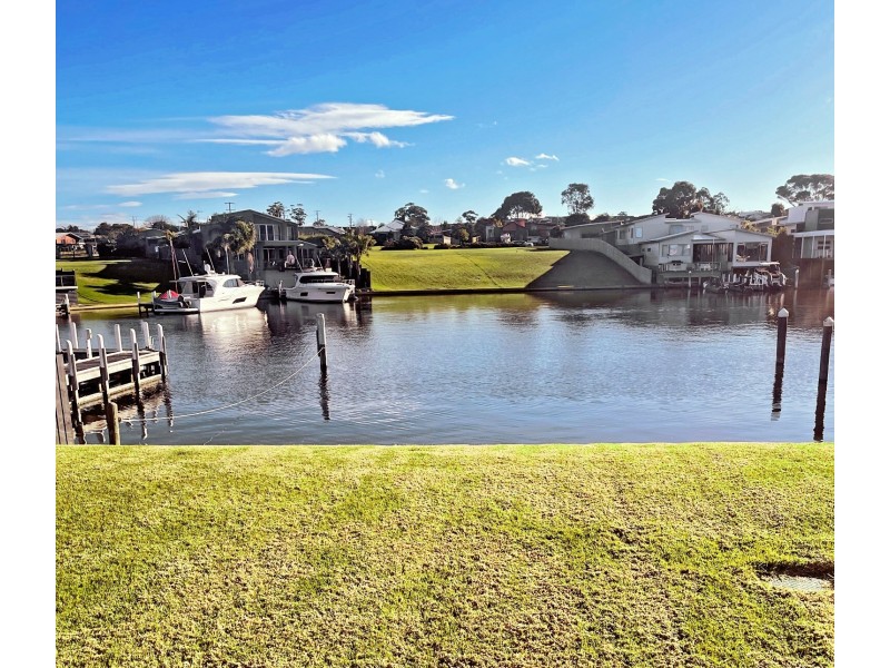9 Fort King Pl, Paynesville VIC 3880
