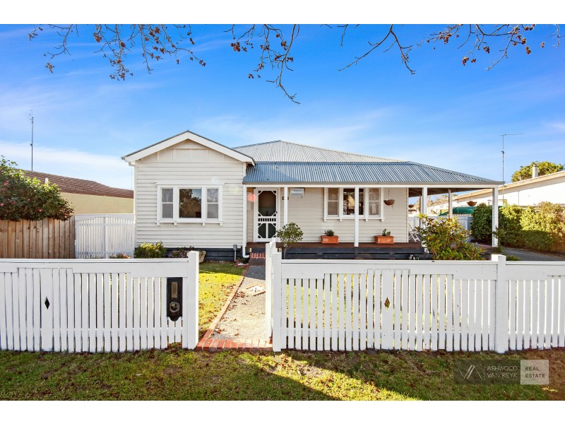 114 Main Rd, Paynesville VIC 3880