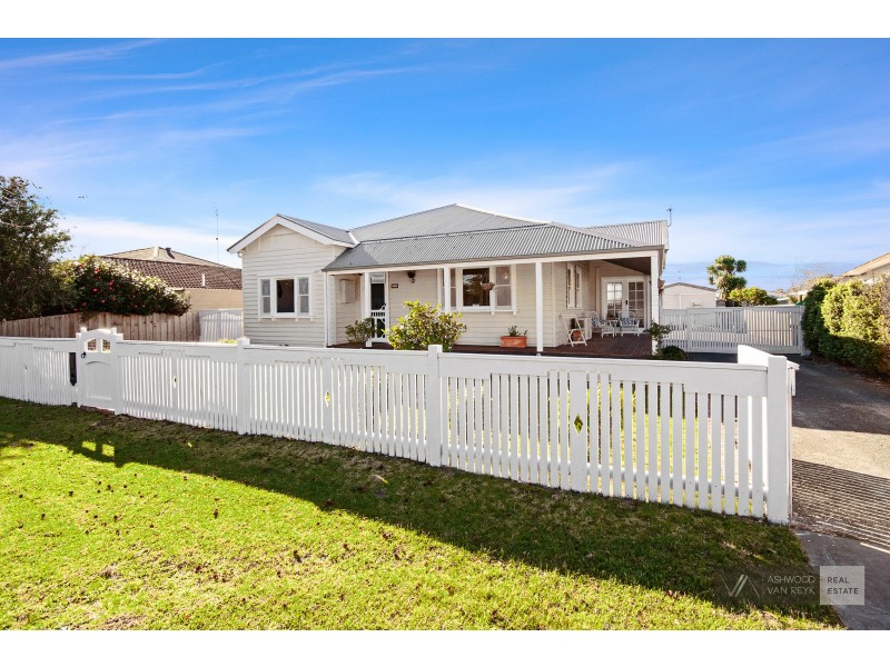 114 Main Rd, Paynesville VIC 3880