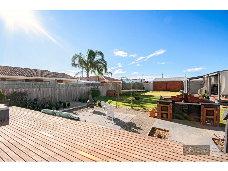 114 Main Rd, Paynesville VIC 3880