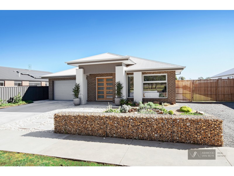 5 Robinson St, Lindenow VIC 3865