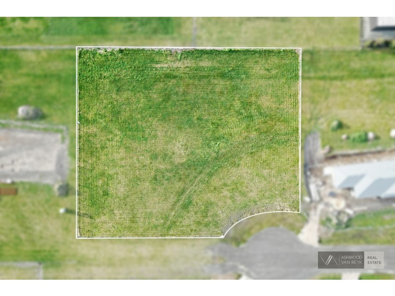 12 Vincent Ct, Wy Yung VIC 3875