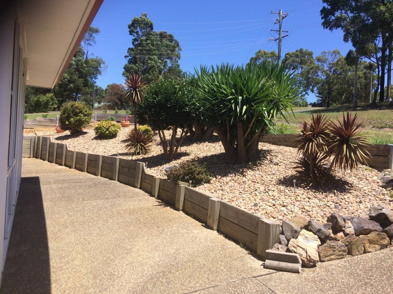 4 Berrima Parade, Surfside NSW 2536
