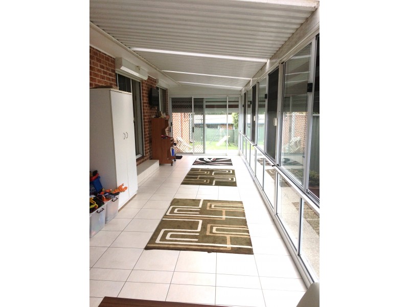 4 Berrima Parade, Surfside NSW 2536