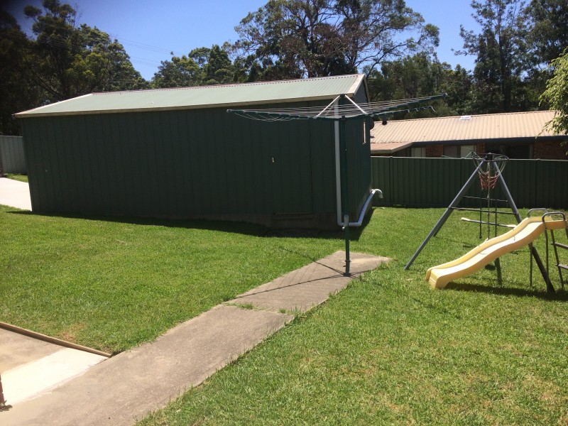 4 Berrima Parade, Surfside NSW 2536