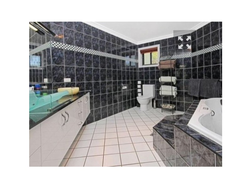 14 The Landing, Mossy Point NSW 2537