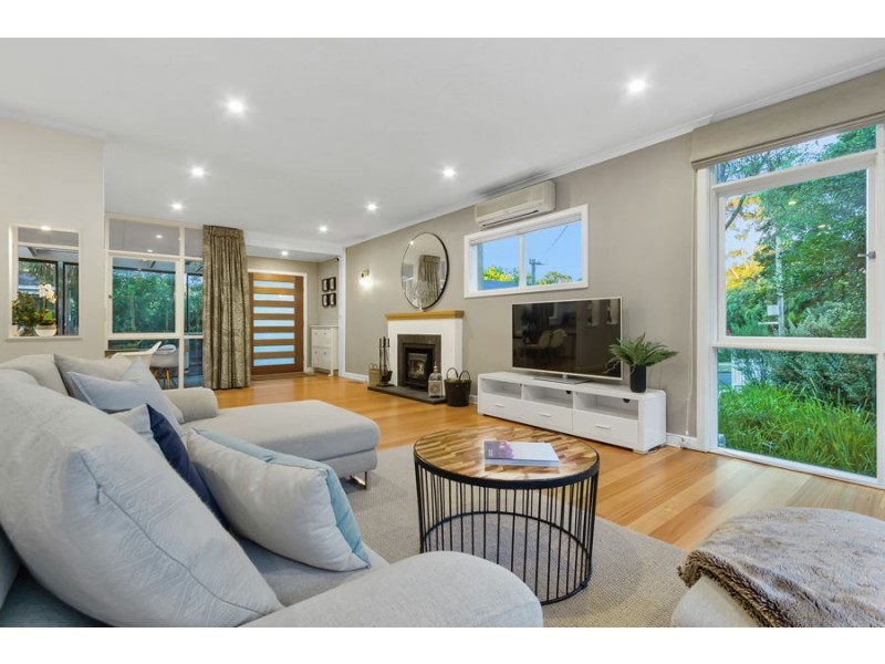 2 Rosalind Crescent, Blackburn, Blackburn VIC 3130